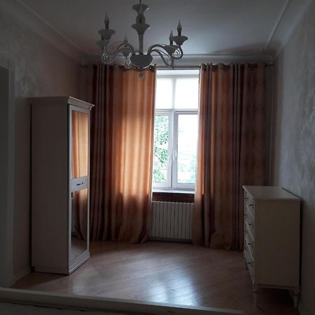Luxury Apartment In The Center Chisinau Luaran gambar